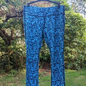 Nike Blue Cheetah Print Leggings Size Large